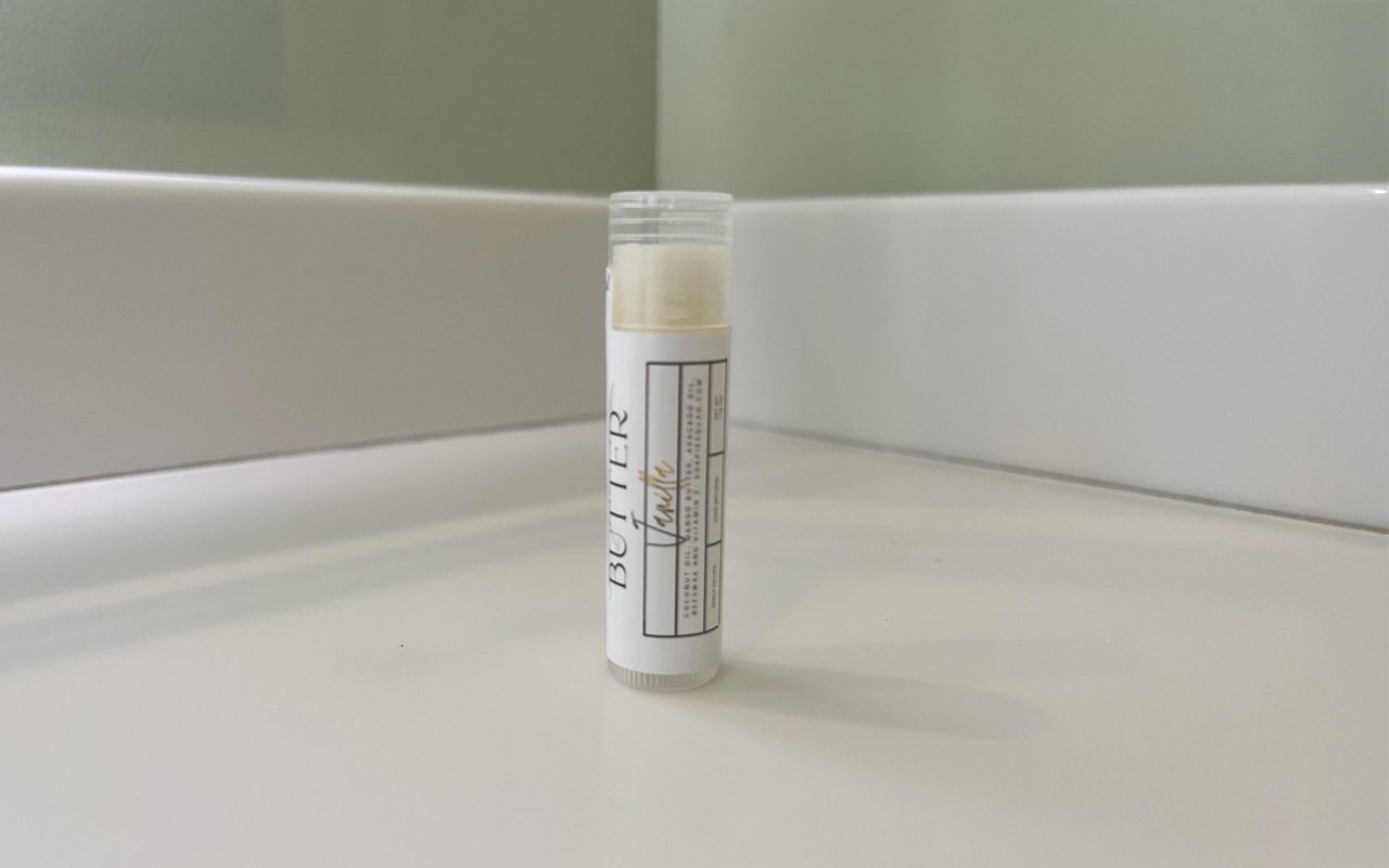 Vanilla Lip Butter with natural ingredients.