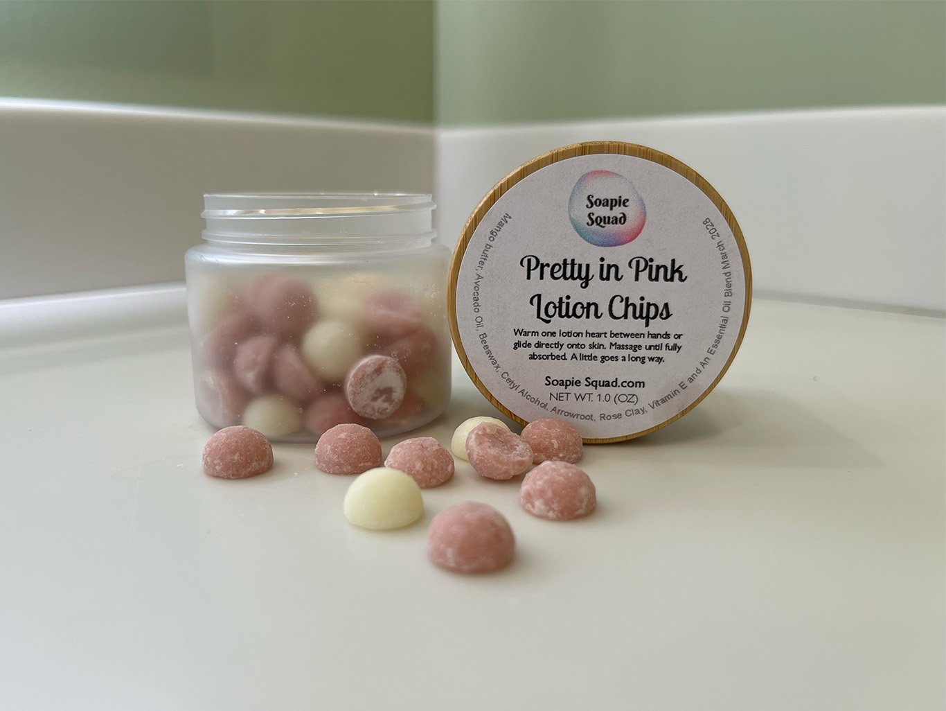 Lotion dots for amazing moisture in your hand.